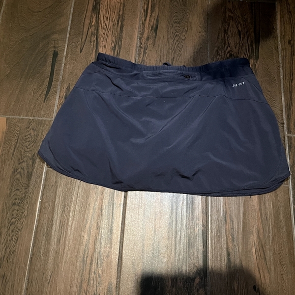 Nike Skort - Picture 3 of 3